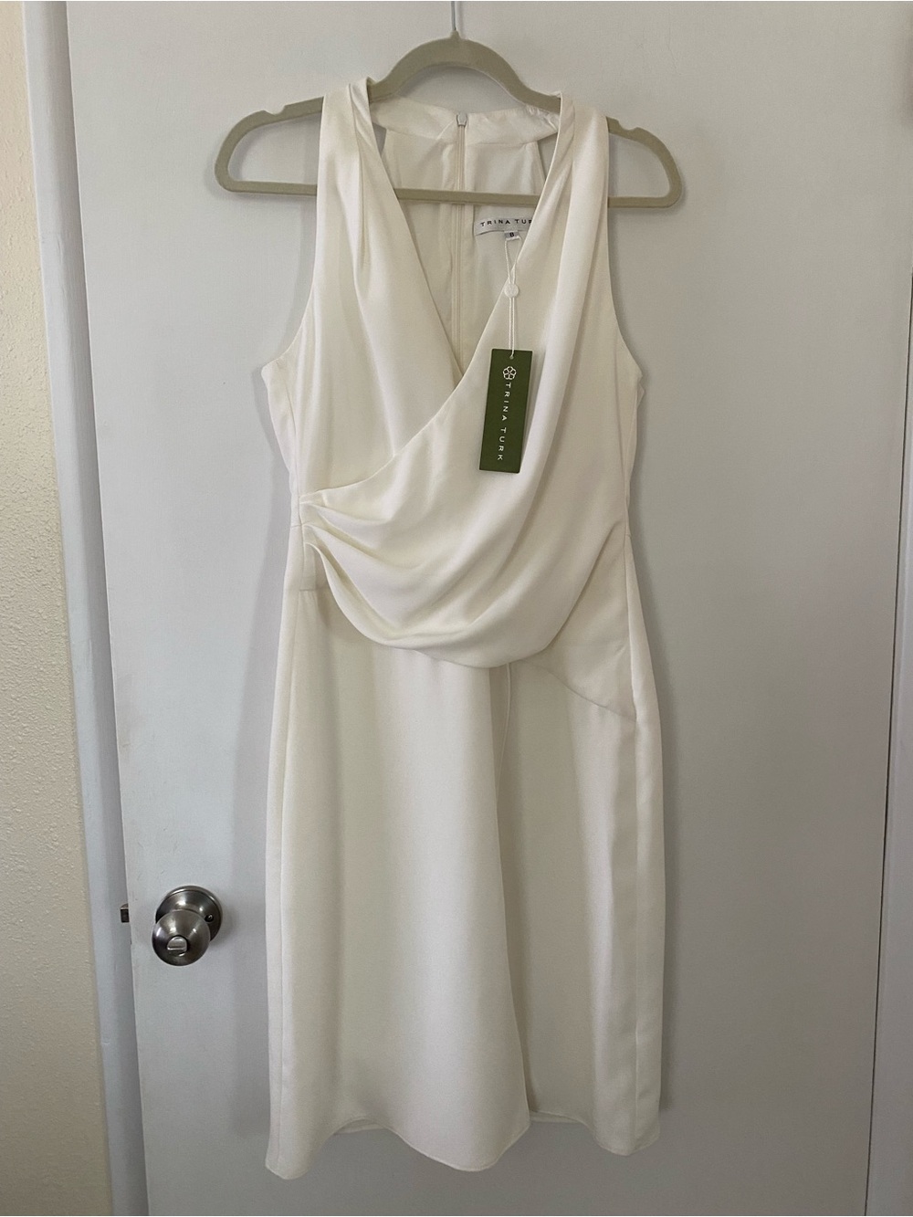 NWT Trina Turk White Dress Ivory Wrap Draped Sleeveless V-Neck Wedding Size 8